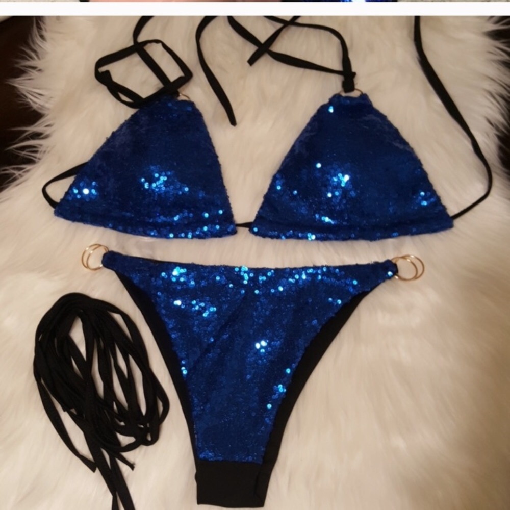 Bikini - Picture 4 of 5
